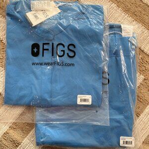UNOPENED Figs Rafaela (large) + Zamora (large PETITE) scrub set in Capri Blue